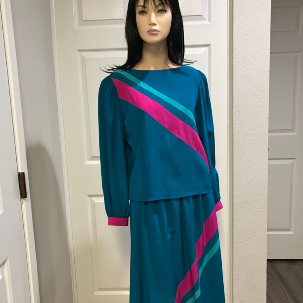 Bright Blue-Green Teal & Magenta Blouse/Skirt. 2pc Set.100% Silk. Size-4 Petite